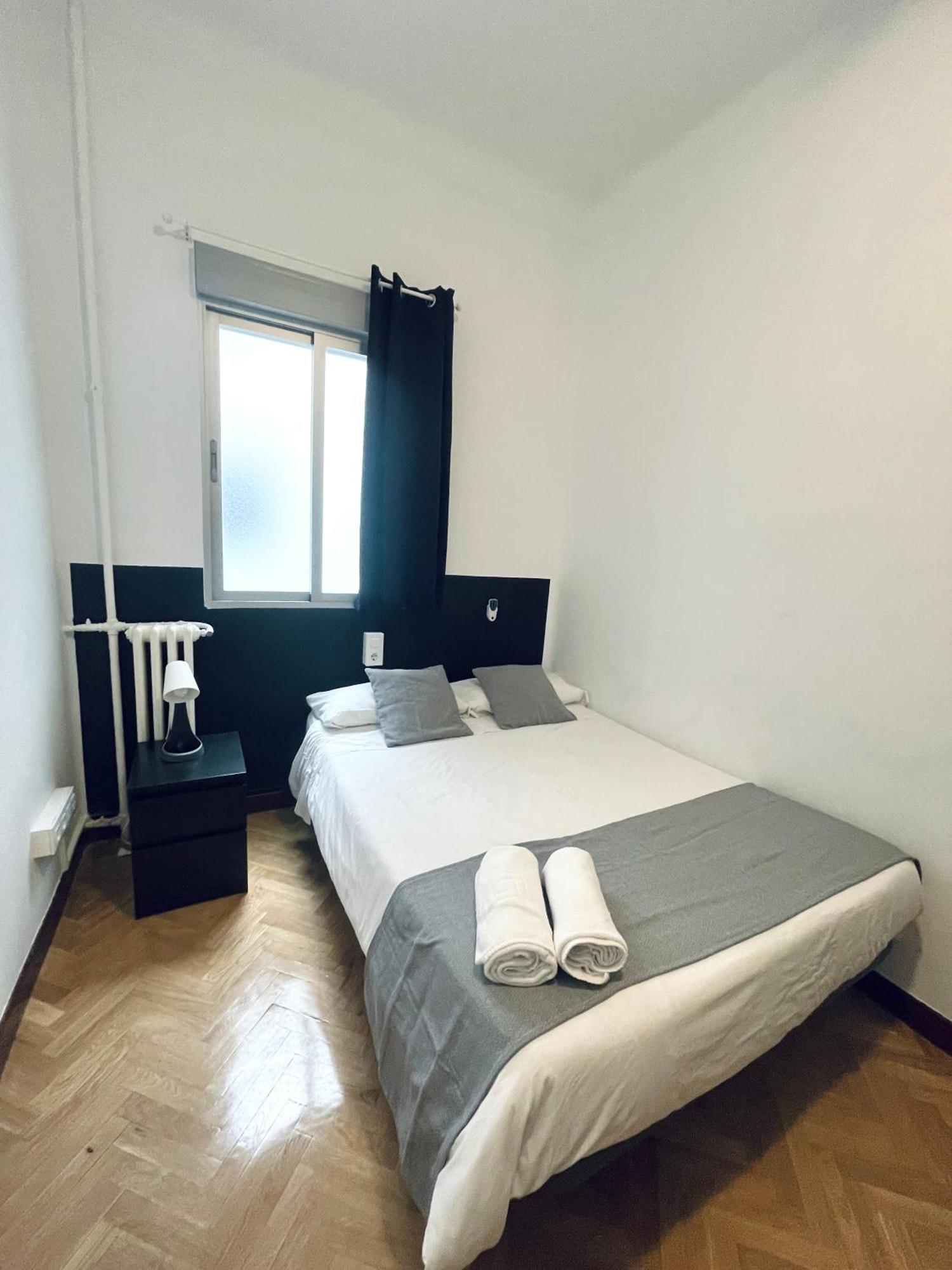 Ibiza Habitaciones Madrid Buitenkant foto