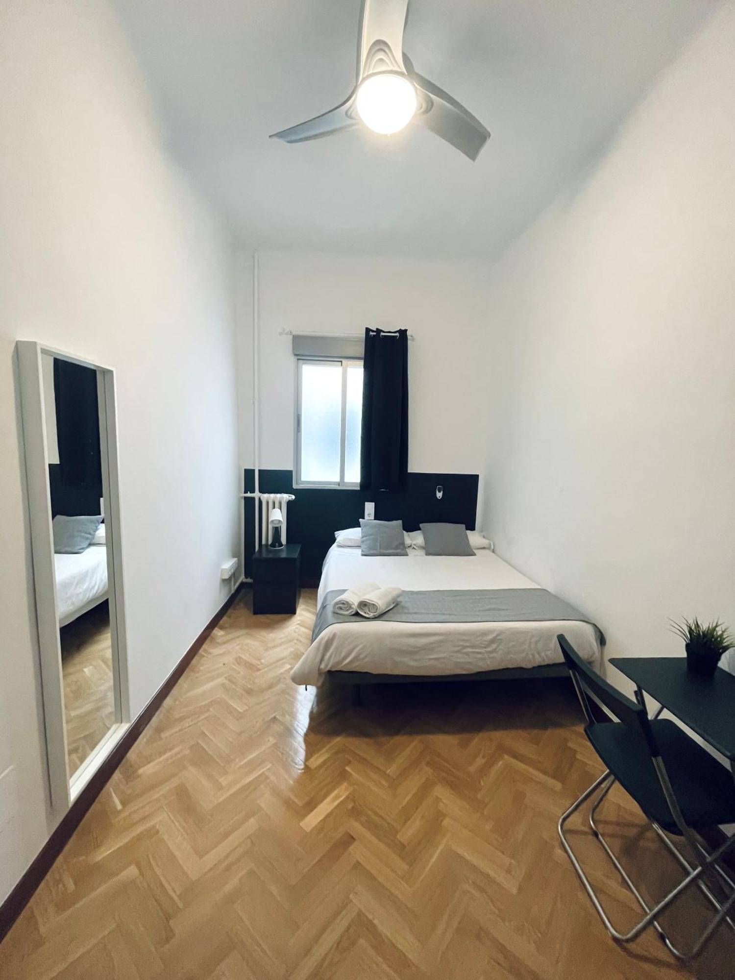 Ibiza Habitaciones Madrid Buitenkant foto