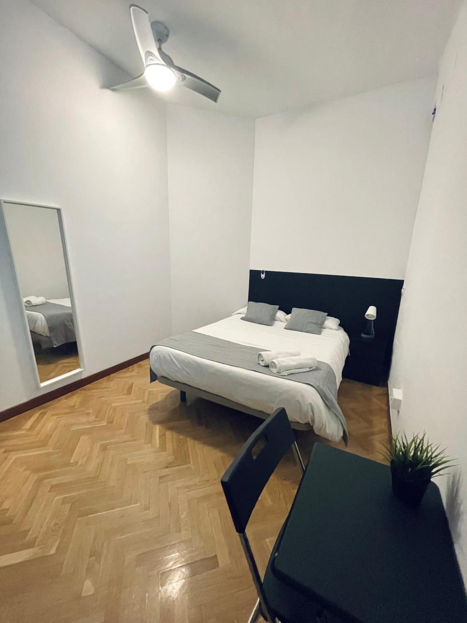 Ibiza Habitaciones Madrid Buitenkant foto