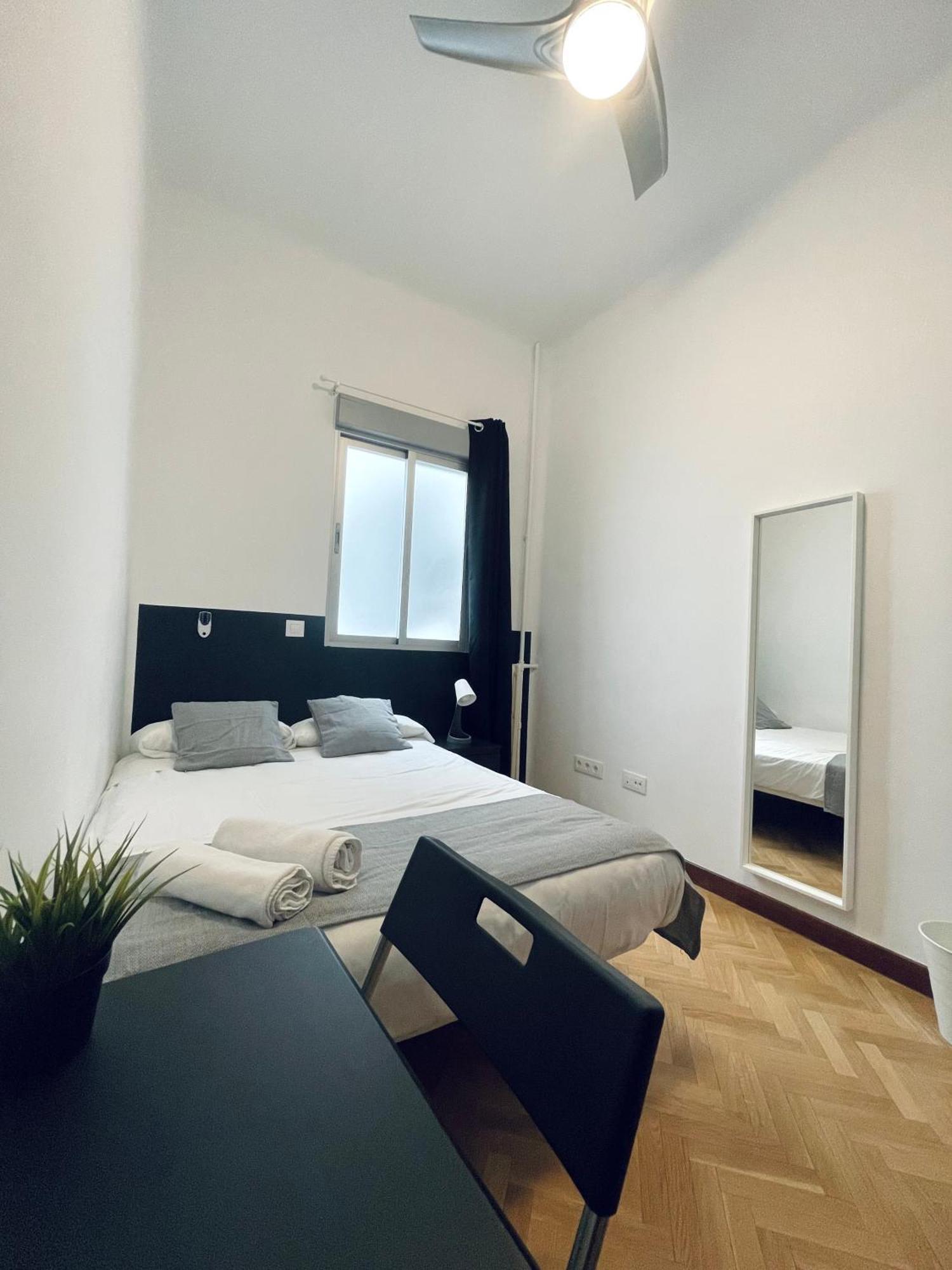 Ibiza Habitaciones Madrid Buitenkant foto